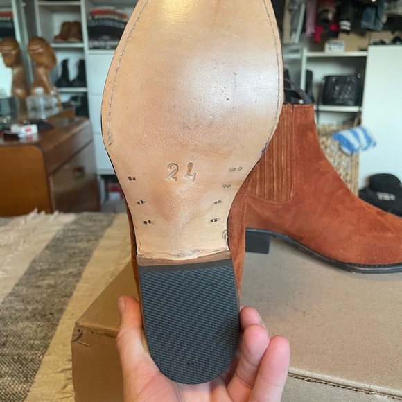 New Cognac Chamula Boots - Picture 4 of 7